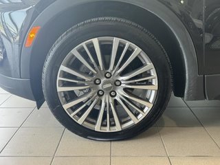 XT4 Luxury AWD LUXURY HAUT DE GAMME 2024 à Laval, Québec - 2 - w320h240px