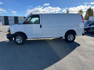 Chevrolet Express Cargo Van 2500 135' 2022 à Repentigny, Québec - 2 - w320h240px