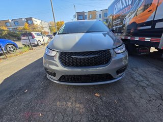 2023 Chrysler Pacifica Hybrid Limited in Saint-Sulpice, Quebec - 6 - w320h240px
