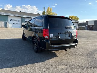 2016 Dodge Grand Caravan R/T in Saint-Sulpice, Quebec - 4 - w320h240px