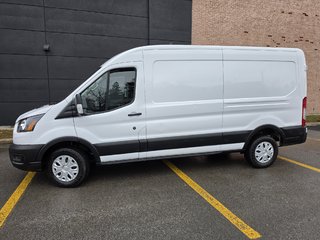 2023 Ford E-Transit Cargo Van T-350 Medium Roof 148' in Repentigny, Quebec - 2 - w320h240px