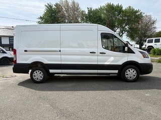 Ford E-Transit Cargo Van T-350 Medium Roof 148' 2023 à Repentigny, Québec - 5 - w320h240px