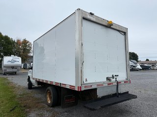 2011 Ford Econoline Commercial Cutaway E-450 in Saint-Sulpice, Quebec - 4 - w320h240px