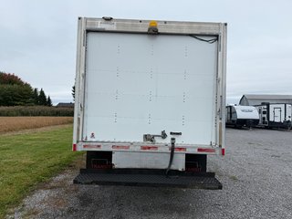 2011 Ford Econoline Commercial Cutaway E-450 in Saint-Sulpice, Quebec - 5 - w320h240px