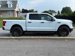 2024 Ford F-150 Lightning Pro in Saint-Sulpice, Quebec - 4 - w320h240px