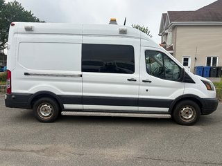 2016 Ford Transit Cargo Van T-250 High Roof 148' in Repentigny, Quebec - 5 - w320h240px