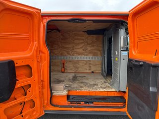 Ford Transit Cargo Van T-150 Low Roof 148' 2017 à Saint-Sulpice, Québec - 6 - w320h240px
