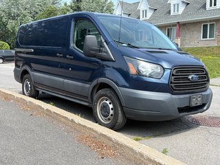 Ford Transit Cargo Van T-150 Low Roof 130' 2017 à Repentigny, Québec - 4 - w320h240px