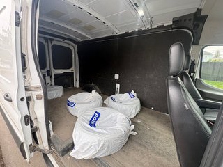 Ford Transit Cargo Van T-250 Medium Roof 148' AWD 2024 à Repentigny, Québec - 5 - w320h240px