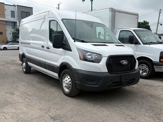 2026 Ford Transit Cargo Van T-250 Medium Roof 148' AWD in Repentigny, Quebec - 4 - w320h240px