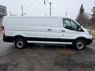 Ford Transit Van T-250 Low Roof 148' 2019 à Repentigny, Québec - 5 - w320h240px