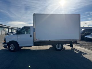 2019 GMC Savana Commercial Cutaway Cube 12' in Repentigny, Quebec - 2 - w320h240px