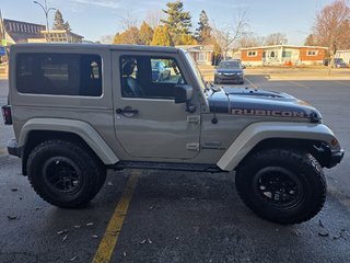 Jeep Wrangler Rubicon Recon 2017 à Repentigny, Québec - 4 - w320h240px