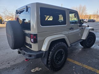 Jeep Wrangler Rubicon Recon 2017 à Repentigny, Québec - 6 - w320h240px