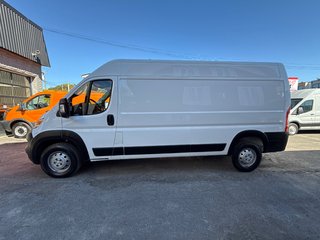 2023 Ram ProMaster Cargo Van 2500 High Roof 159' in Saint-Sulpice, Quebec - 2 - w320h240px