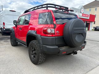 Toyota FJ Cruiser Trail Teams Special Edition 2012 à Repentigny, Québec - 6 - w320h240px