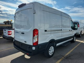 2022 Ford E-Transit Cargo Van T-350 Medium Roof 148' in Repentigny, Quebec - 3 - w320h240px