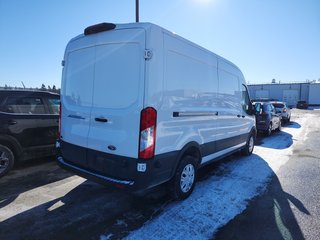 2023 Ford E-Transit Cargo Van Medium Roof 148' in Repentigny, Quebec - 3 - w320h240px