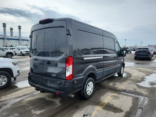 Ford Transit Cargo Van T-250 Medium Roof 148' 2020 à Repentigny, Québec - 3 - w320h240px