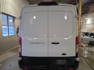 2020 Ford Transit Cargo Van T-350 Medium Roof 148' in Repentigny, Quebec - 4 - w320h240px