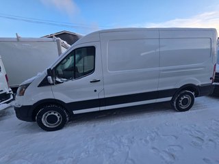 Ford Transit Cargo Van T-250 Medium Roof 148' 2021 à Repentigny, Québec - 2 - w320h240px