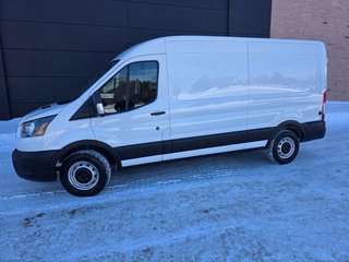 Ford Transit Cargo Van T-250 Medium Roof 148' 2021 à Repentigny, Québec - 3 - w320h240px