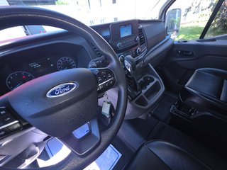 2023 Ford Transit Cargo Van T-250 Médium Roof 130' in Repentigny, Quebec - 5 - w320h240px