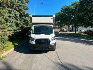 Ford Transit Chassis Cab T-250 Cube 12' 2023 à Repentigny, Québec - 2 - w320h240px