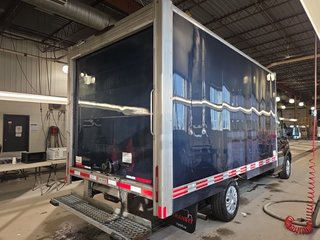 2023 Ford Transit Cutaway T-350 Cube 14' PIEDS in Repentigny, Quebec - 4 - w320h240px