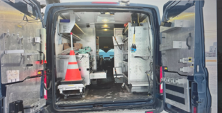 2017 Ford Transit Cargo Van T-350 High Roof 148' in Repentigny, Quebec - 6 - w320h240px