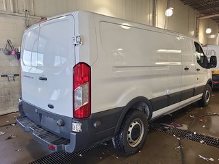 Ford Transit Van T-250 Low Roof 148' 2018 à Repentigny, Québec - 3 - w320h240px