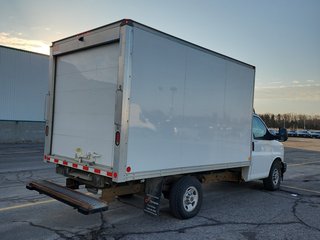 GMC Savana Commercial Cutaway 3500 Cube 14' PIEDS 2019 à Repentigny, Québec - 2 - w320h240px