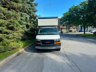 GMC Savana Commercial Cutaway 3500 Cube 14' 2023 à Repentigny, Québec - 3 - w320h240px
