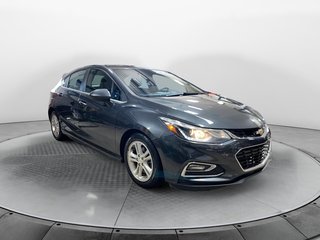 Chevrolet Cruze  2017 à Jonquière, Québec - 3 - w320h240px