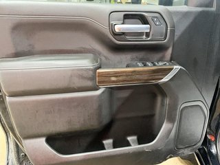 Chevrolet Silverado 1500  2021 à Sept-Îles, Québec - 6 - w320h240px