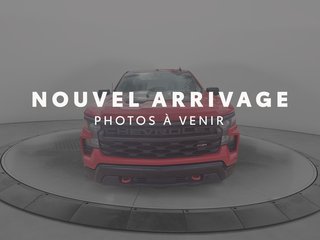 Chevrolet Silverado 1500 Custom Trail Boss 2022 à Jonquière, Québec - 2 - w320h240px