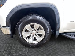 GMC Sierra 1500 SLE 2023 à Chicoutimi, Québec - 4 - w320h240px