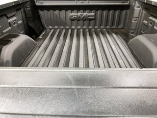 GMC Sierra 1500  2023 à Baie-Comeau, Québec - 4 - w320h240px