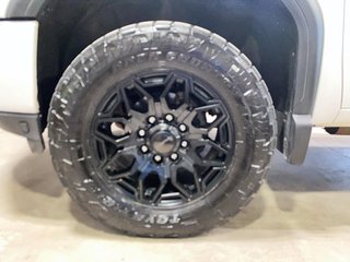 2022 GMC Sierra 2500HD AT4 in Chicoutimi, Quebec - 6 - w320h240px