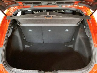 2023 Toyota Corolla Hatchback in Sept-Îles, Quebec - 6 - w320h240px