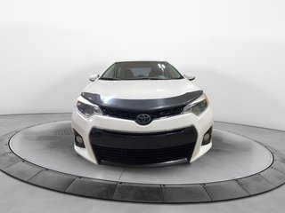 Toyota Corolla  2015 à Jonquière, Québec - 2 - w320h240px