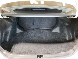 Toyota Corolla  2015 à Jonquière, Québec - 5 - w320h240px