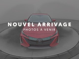 2020 Toyota Prius Prime in Jonquière, Quebec - 2 - w320h240px