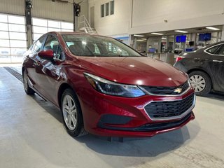 Chevrolet Cruze  2018 à Québec, Québec - 3 - w320h240px