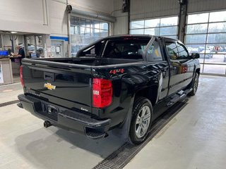 2018 Chevrolet Silverado 1500 in Quebec, Quebec - 5 - w320h240px