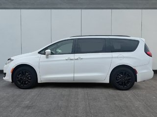 2020 Chrysler Pacifica Launch Edition in Quebec, Quebec - 6 - w320h240px