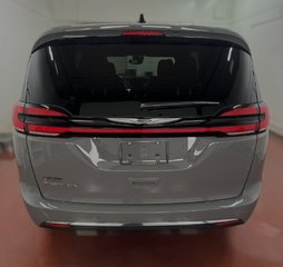 2024 Chrysler Pacifica TOURING