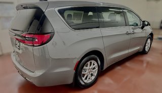 2024 Chrysler Pacifica TOURING