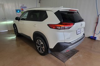 2023 Nissan ROGUE SV MOONROOF