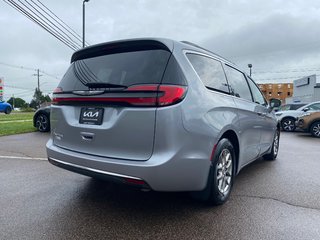 2021 Chrysler Pacifica Touring